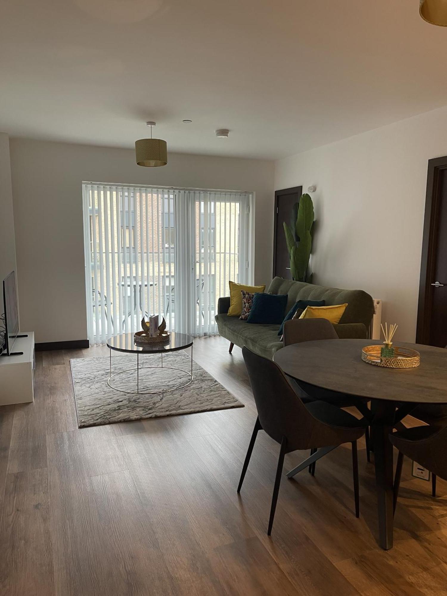 The Godfreys, Edinburgh Way, Harlow Extérieur photo